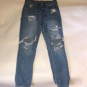 American Eagle Vintage High-Waisted Mom Jeans